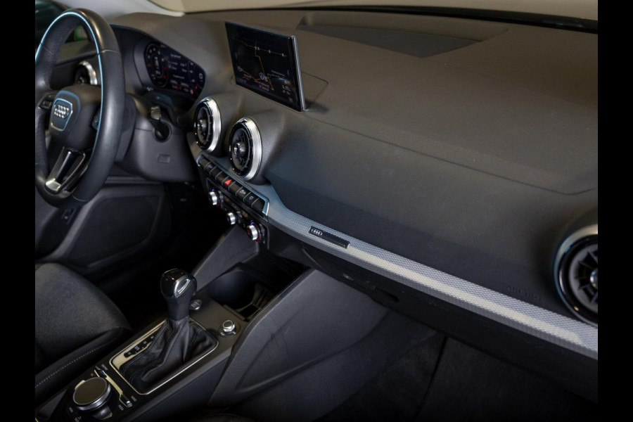 Audi Q2 35 TFSI S-Line Edition / 150pk / Cruise / Trekhaak / Navigatie