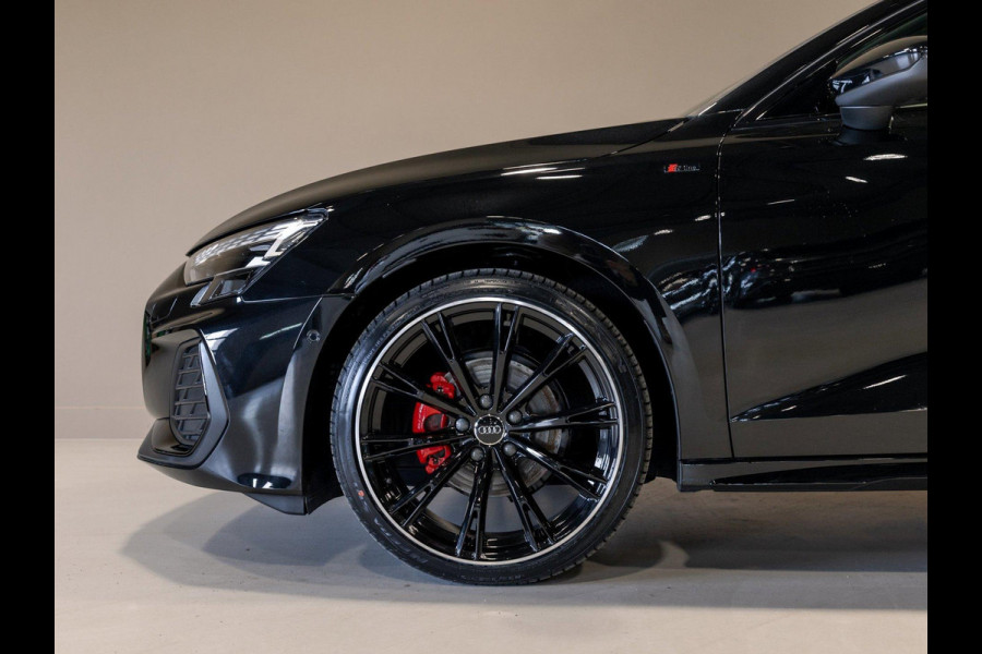 Audi A3 Sportback 35 TFSI 2x S-Line edition / 150pk / Panorama dak / Sonos / Achteruitrij camera /