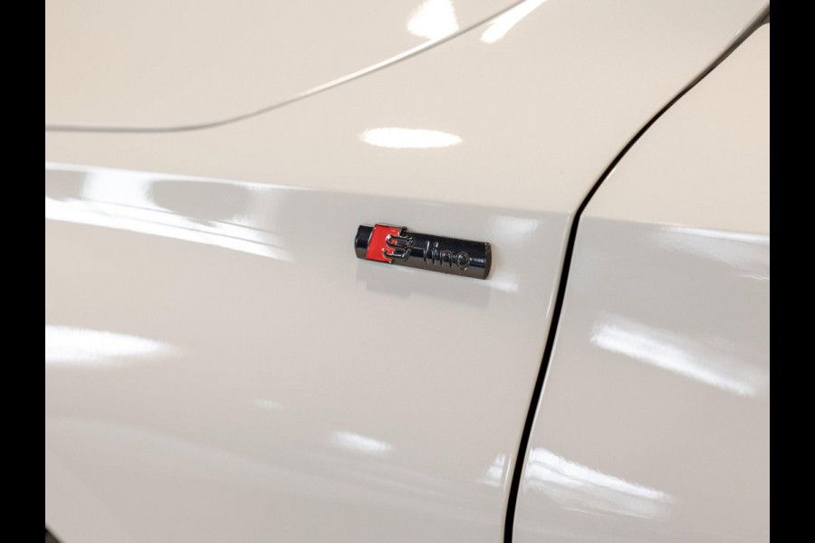Audi A3 Sportback 35 TFSI 2x S-Line edition / 150pk / Maxton / Panorama dak / Sonos / Achteruitrij camera /