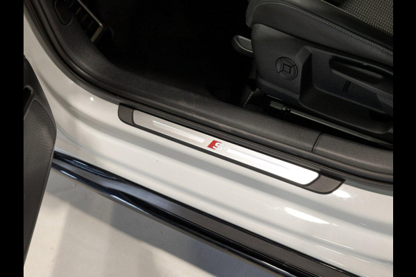 Audi A3 Sportback 35 TFSI 2x S-Line edition / 150pk / Maxton / Panorama dak / Sonos / Achteruitrij camera /