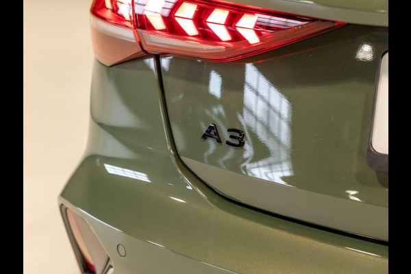 Audi A3 Sportback 35 TFSI 2x S-Line edition / 150pk / Panorama dak / Sonos / Achteruitrij camera /