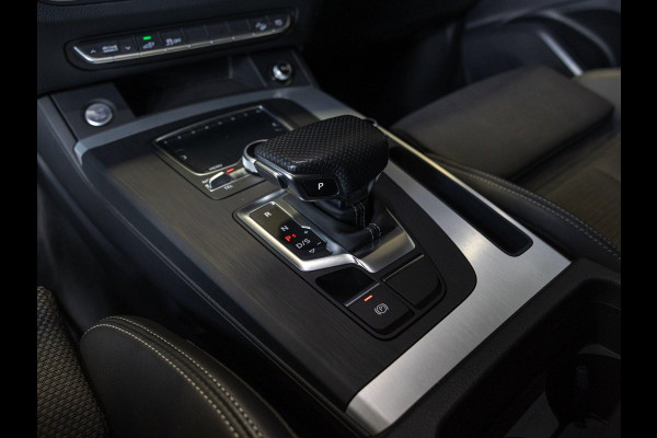 Audi Q5 55 TFSI e S-Line edition / 368pk / Panorama dak / Keyless / Stoelverwarming /