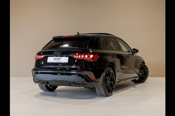 Audi A3 Sportback 35 TFSI 2x S-Line edition / 150pk / Panorama dak / Sonos / Achteruitrij camera /