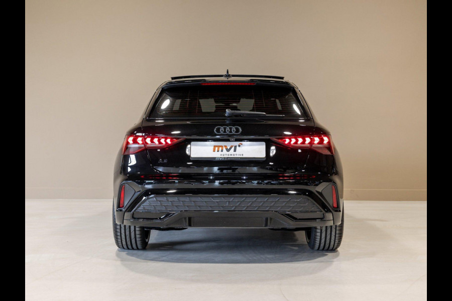 Audi A3 Sportback 35 TFSI 2x S-Line edition / 150pk / Panorama dak / Sonos / Achteruitrij camera /