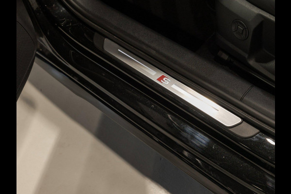 Audi A3 Sportback 35 TFSI 2x S-Line edition / 150pk / Panorama dak / Sonos / Achteruitrij camera /
