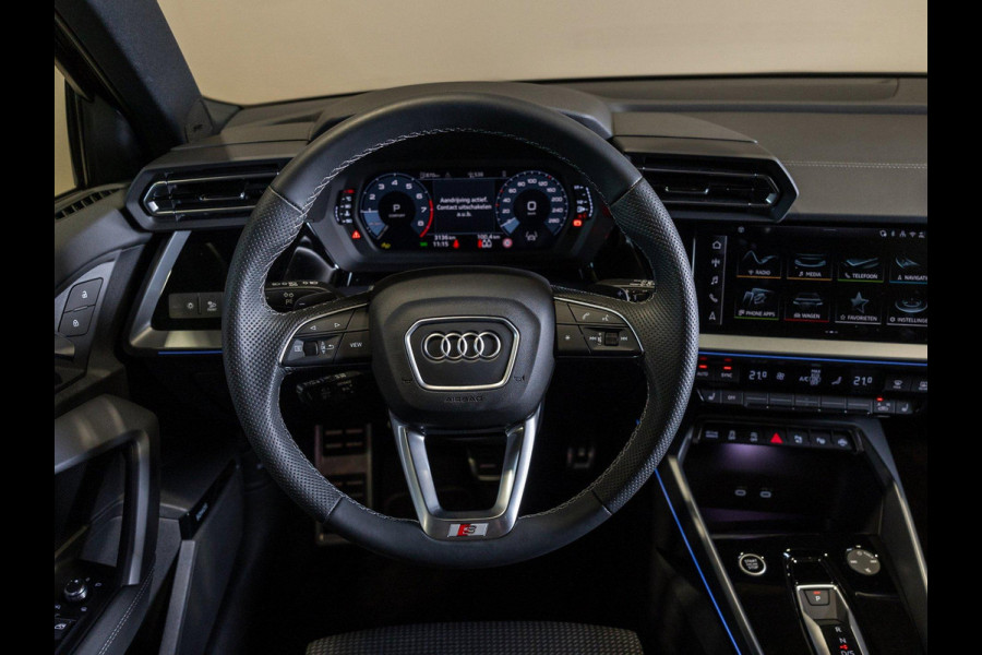 Audi A3 Sportback 35 TFSI 2x S-Line edition / 150pk / Panorama dak / Sonos / Achteruitrij camera /