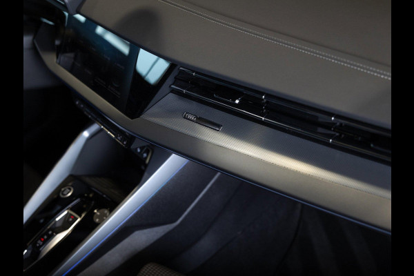 Audi A3 Sportback 35 TFSI 2x S-Line edition / 150pk / Panorama dak / Sonos / Achteruitrij camera /