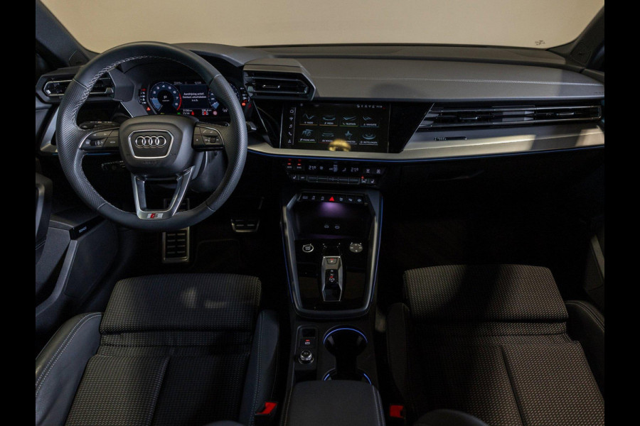 Audi A3 Sportback 35 TFSI 2x S-Line edition / 150pk / Panorama dak / Sonos / Achteruitrij camera /