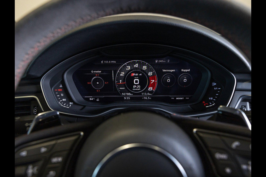 Audi A4 Avant 2.9 TFSI RS 4 quattro / 450pk / Panorama dak / Head up display / Carbon /