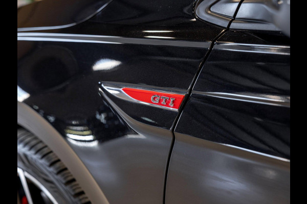 Volkswagen Polo 2.0 TSI GTI NL en BTW auto / Panorama dak / Keyless / Stoelverwarming / Achteruitrij camera /