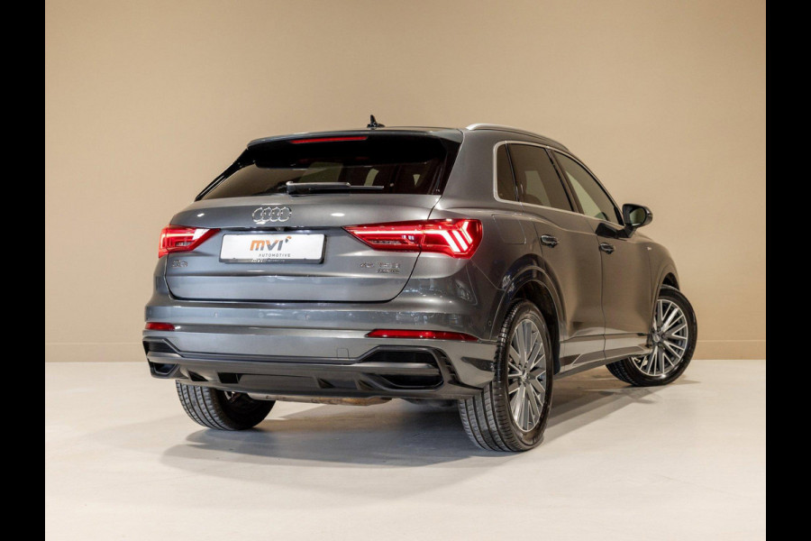 Audi Q3 45 TFSI quattro 2x S Line / 230pk / Panorama dak / B&O / Keyless / Achteruitrij camera /