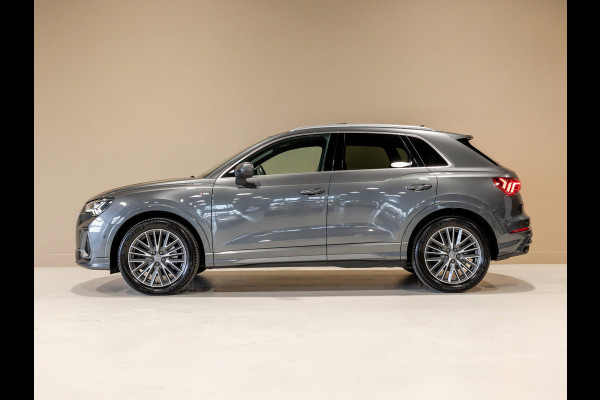 Audi Q3 45 TFSI quattro 2x S Line / 230pk / Panorama dak / B&O / Keyless / Achteruitrij camera /