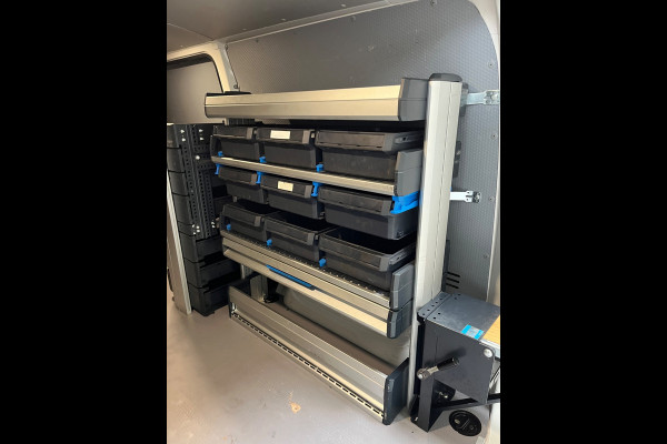 Volkswagen Transporter Automaat DSG Servicewagen 2.0 TDI 150pk L2H1 3Persoons Sortimo Inrichting, Airco, Navigatie, RIJKLAARPRIJS!
