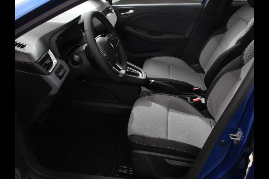Mitsubishi Colt 1.6 HEV Automaat Intense DEMO ! Navigatie Apple Carplay Android Auto Camera Climate Control Cruise Control Lichtmetalen velgen Extra Getint Glas Digitale Cockpit
