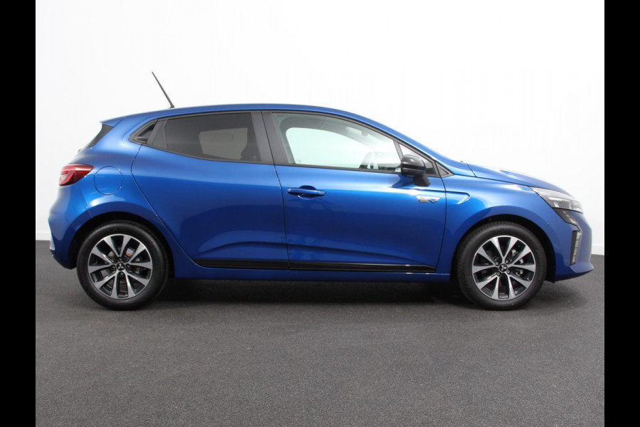 Mitsubishi Colt 1.6 HEV Automaat Intense DEMO ! Navigatie Apple Carplay Android Auto Camera Climate Control Cruise Control Lichtmetalen velgen Extra Getint Glas Digitale Cockpit