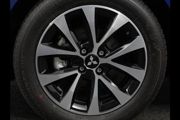 Mitsubishi Colt 1.6 HEV Automaat Intense DEMO ! Navigatie Apple Carplay Android Auto Camera Climate Control Cruise Control Lichtmetalen velgen Extra Getint Glas Digitale Cockpit