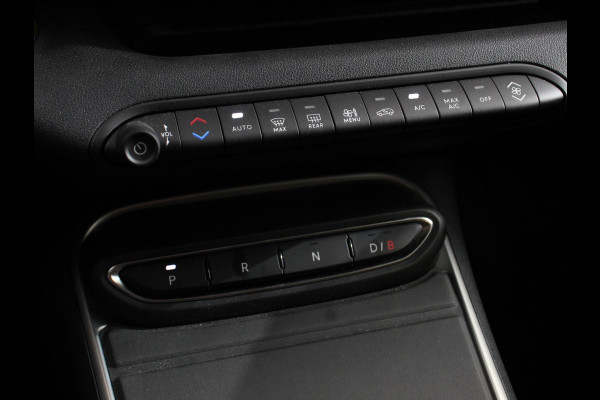 Jeep Avenger Summit 54 kWh SOH 96,5 % Camera Lichtmetalen Velgen 18" Navigatie Apple Carplay/ Android Auto Sfeerverlichting Parkeersensor achter Cruise Control Stoelverwarming Full LED Virtual Cockpit Climate Control Two tone Electrisch bedienbare achterkep