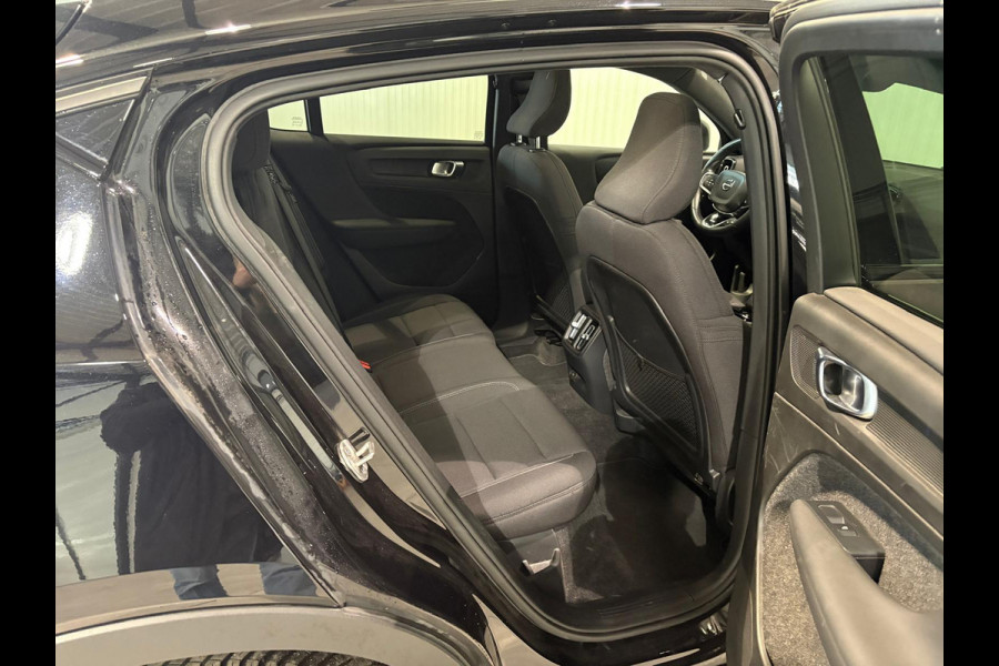 Volvo C40 Aut. Single Motor Extented Range 82 kWh SOH 91% Google 252pk