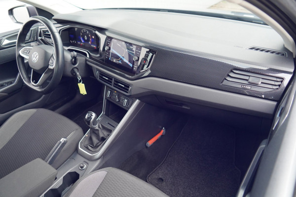 Volkswagen Polo 1.0 TSI Life / NL-Auto / Facelift / Navi / Cruise / 5-Deurs / Airco / Carplay / 84dkm NAP