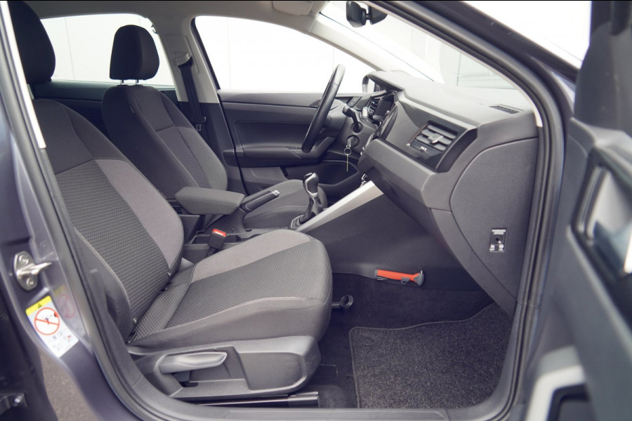 Volkswagen Polo 1.0 TSI Life / NL-Auto / Facelift / Navi / Cruise / 5-Deurs / Airco / Carplay / 84dkm NAP