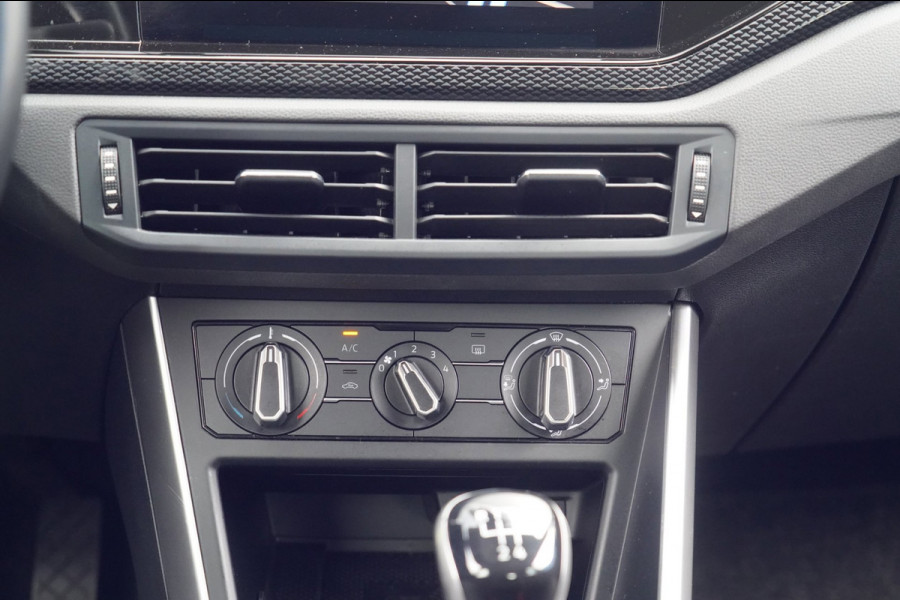 Volkswagen Polo 1.0 TSI Life / NL-Auto / Facelift / Navi / Cruise / 5-Deurs / Airco / Carplay / 84dkm NAP