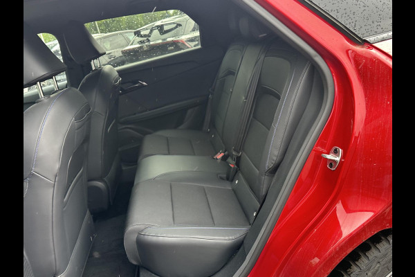 MG Mg4 electric Luxury 64 kWh SOH 97% | 7.000KM! |360 CAMERA| 7 JAAR MG GARANTIE T/M 04-2031| ELEK. STOEL| DODE HOEK SENSOR| STOEL + STUURVERWARMING| ADAPTIVE CRUISE CONTROL