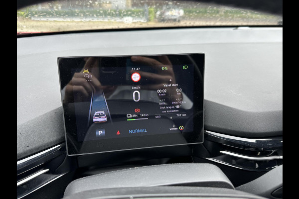MG Mg4 electric Luxury 64 kWh SOH 97% | 7.000KM! |360 CAMERA| 7 JAAR MG GARANTIE T/M 04-2031| ELEK. STOEL| DODE HOEK SENSOR| STOEL + STUURVERWARMING| ADAPTIVE CRUISE CONTROL