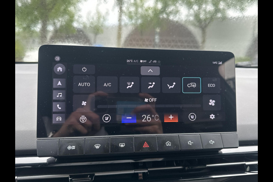 MG Mg4 electric Luxury 64 kWh SOH 97% | 7.000KM! |360 CAMERA| 7 JAAR MG GARANTIE T/M 04-2031| ELEK. STOEL| DODE HOEK SENSOR| STOEL + STUURVERWARMING| ADAPTIVE CRUISE CONTROL