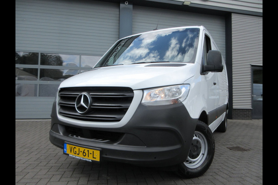 Mercedes-Benz Sprinter 316cdi L2H1 163pk Automaat, Navigatie, Camera, Trekhaak, 3-Zits, PDC, 3500kg ahw.