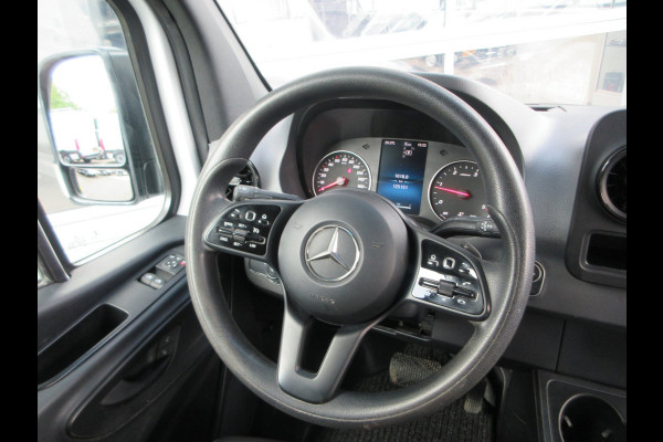 Mercedes-Benz Sprinter 316cdi L2H1 163pk Automaat, Navigatie, Camera, Trekhaak, 3-Zits, PDC, 3500kg ahw.