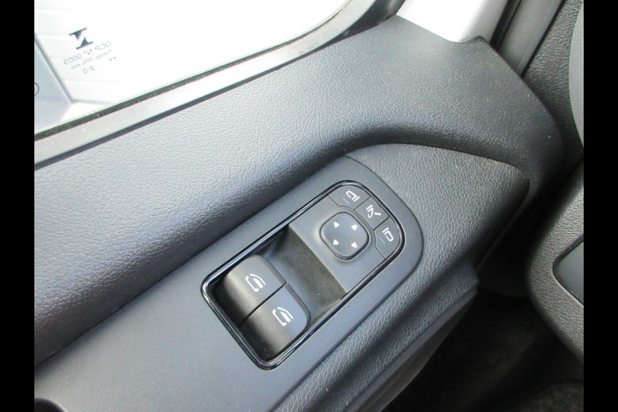 Mercedes-Benz Sprinter 316cdi L2H1 163pk Automaat, Navigatie, Camera, Trekhaak, 3-Zits, PDC, 3500kg ahw.