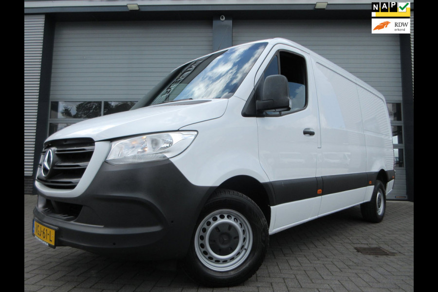 Mercedes-Benz Sprinter 316cdi L2H1 163pk Automaat, Navigatie, Camera, Trekhaak, 3-Zits, PDC, 3500kg ahw.