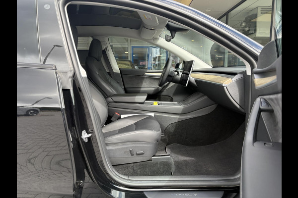 Tesla Model Y RWD 58 kWh | 43.000 KM | SOH 92,8% | AutoPilot | Panoramadak |