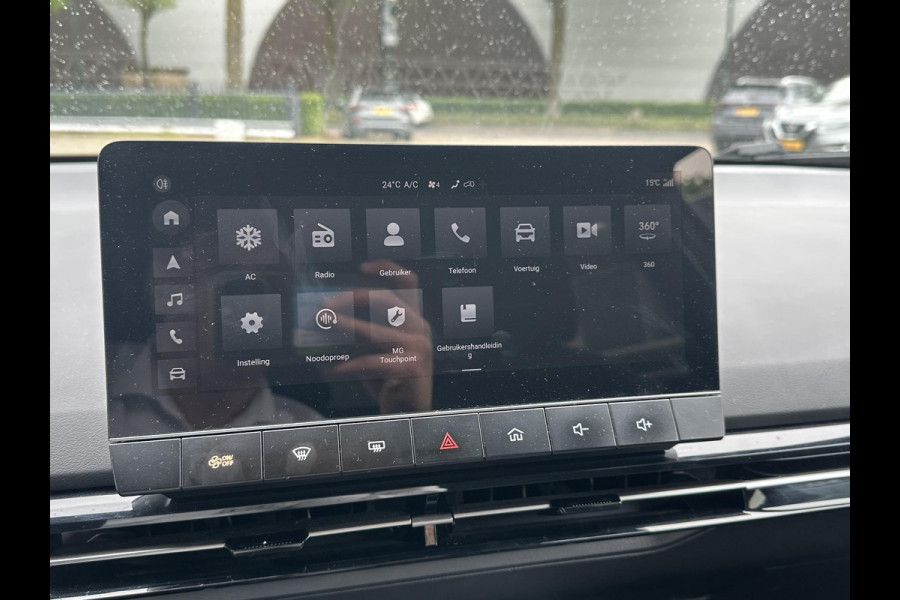 MG Mg4 electric Luxury 64 kWh SOH 96% |360 CAMERA| 7 JAAR MG GARANTIE T/M 03-2031| ELEK. STOEL| DODE HOEK SENSOR| STOEL + STUURVERWARMING| ADAPTIVE CRUISE CONTROL