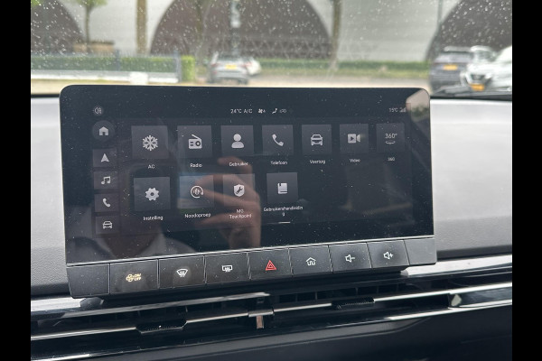 MG Mg4 electric Luxury 64 kWh SOH 96% |360 CAMERA| 7 JAAR MG GARANTIE T/M 03-2031| ELEK. STOEL| DODE HOEK SENSOR| STOEL + STUURVERWARMING| ADAPTIVE CRUISE CONTROL