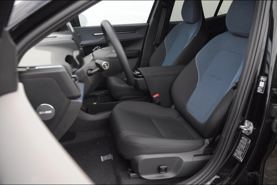 Volvo EX30 272PK Automaat Single Motor Ext. Range Plus Europa / Heico Verlaging / 21" Velgen / Sport Striping /  Adaptive Cruise control / Extra getint glas / Climate Pack / Elektrisch verstelbare stoelen / Parkeersensoren met camera
