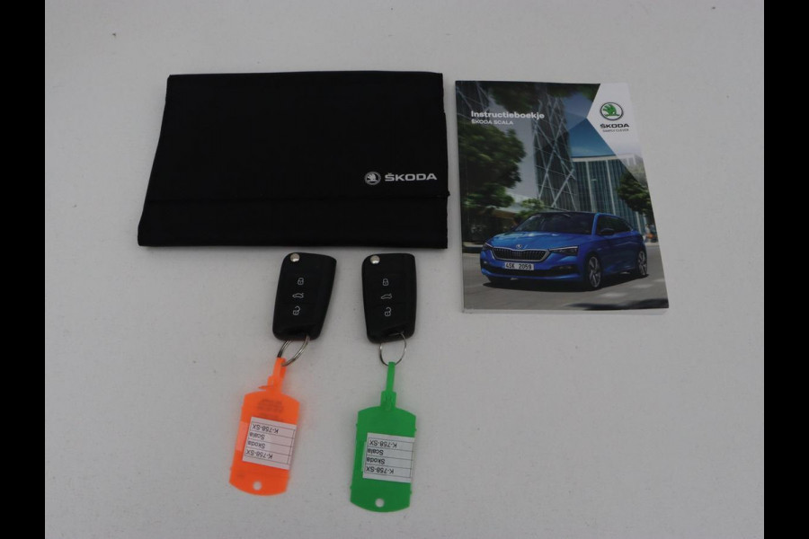 Škoda SCALA 1.0 TSI Business Edition | Stoelverwarming | Virtual Cockpit | Keyless | Carplay | Navigatie | Parkeerhulp | Climate control | Bluetooth | Cruise control