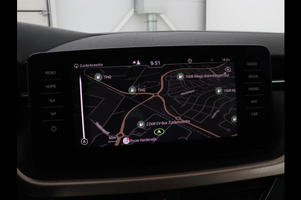 Škoda SCALA 1.0 TSI Business Edition | Stoelverwarming | Virtual Cockpit | Keyless | Carplay | Navigatie | Parkeerhulp | Climate control | Bluetooth | Cruise control