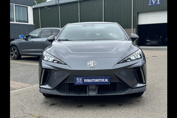MG Mg4 electric Luxury 64 kWh SOH 97%  |360 CAMERA| 7 JAAR MG GARANTIE T/M 02-2031| ELEK. STOEL| DODE HOEK SENSOR| STOEL + STUURVERWARMING| ADAPTIVE CRUISE CONTROL