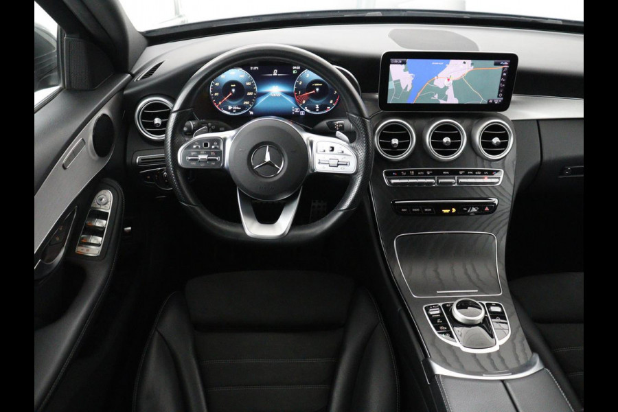 Mercedes-Benz C-Klasse 160 AMG Limited | Stoelverwarming | Leder/Alcantara | Trekhaak | Camera | Park Assist | Navigatie | Digitale Cockpit | Climate control | Cruise control | 18'' | Bluetooth