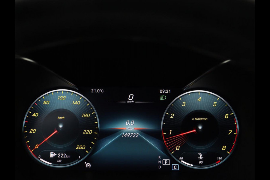 Mercedes-Benz C-Klasse 160 AMG Limited | Stoelverwarming | Leder/Alcantara | Trekhaak | Camera | Park Assist | Navigatie | Digitale Cockpit | Climate control | Cruise control | 18'' | Bluetooth