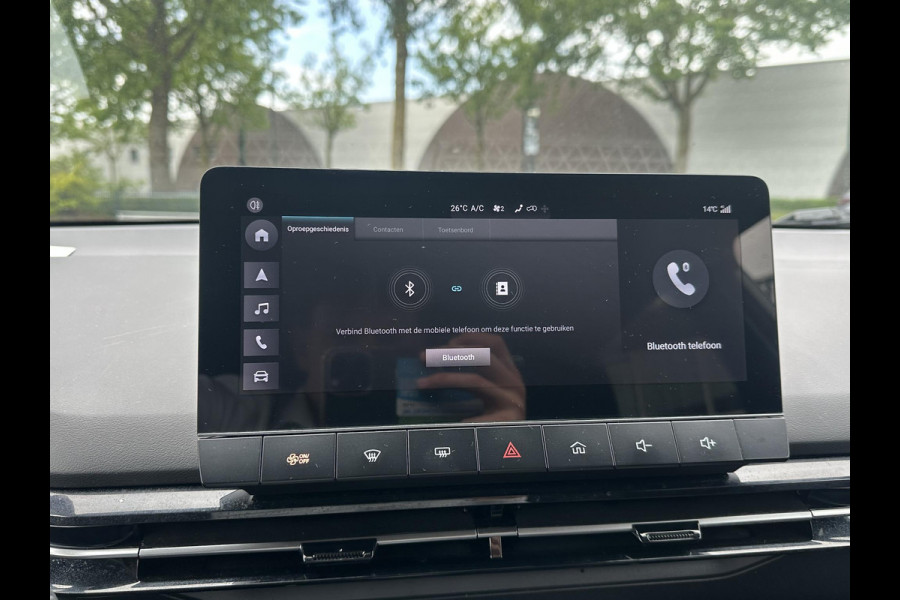 MG Mg4 electric Luxury 64 kWh SOH 98% | 16.000KM! |360 CAMERA| 7 JAAR MG GARANTIE T/M 04-2031| KEYLESS ENTRY| ELEK. STOEL| DODE HOEK SENSOR| STOEL + STUURVERWARMING| ADAPTIVE CRUISE CONTROL
