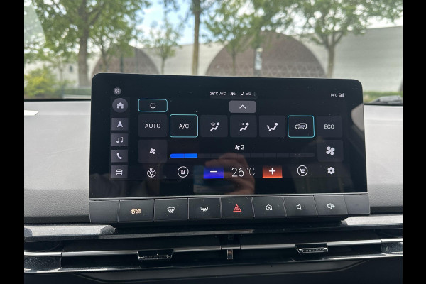 MG Mg4 electric Luxury 64 kWh SOH 98% | 16.000KM! |360 CAMERA| 7 JAAR MG GARANTIE T/M 04-2031| KEYLESS ENTRY| ELEK. STOEL| DODE HOEK SENSOR| STOEL + STUURVERWARMING| ADAPTIVE CRUISE CONTROL
