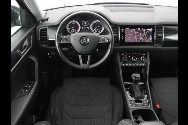 Škoda Kodiaq 2.0 TSI 4x4 Style | Trekhaak | Stoelverwarming | 360 Camera | Adaptive cruise | Carplay | Canton Sound | Navigatie | Park Assist | Sfeerverlichting | Full LED | Memory | Achterbankverwarming