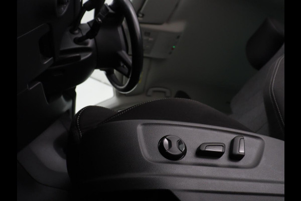 Škoda Kodiaq 2.0 TSI 4x4 Style | Trekhaak | Stoelverwarming | 360 Camera | Adaptive cruise | Carplay | Canton Sound | Navigatie | Park Assist | Sfeerverlichting | Full LED | Memory | Achterbankverwarming