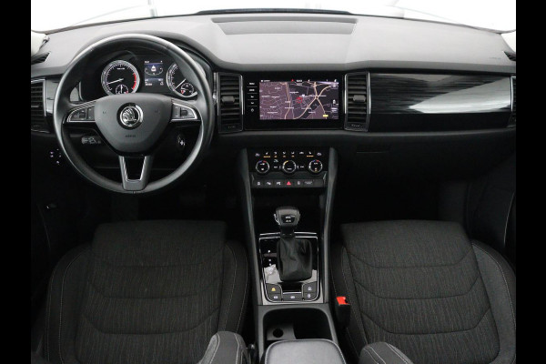 Škoda Kodiaq 2.0 TSI 4x4 Style | Trekhaak | Stoelverwarming | 360 Camera | Adaptive cruise | Carplay | Canton Sound | Navigatie | Park Assist | Sfeerverlichting | Full LED | Memory | Achterbankverwarming
