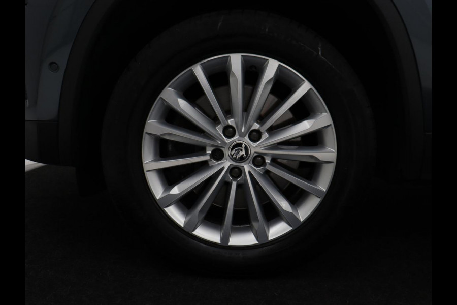 Škoda Kodiaq 2.0 TSI 4x4 Style | Trekhaak | Stoelverwarming | 360 Camera | Adaptive cruise | Carplay | Canton Sound | Navigatie | Park Assist | Sfeerverlichting | Full LED | Memory | Achterbankverwarming