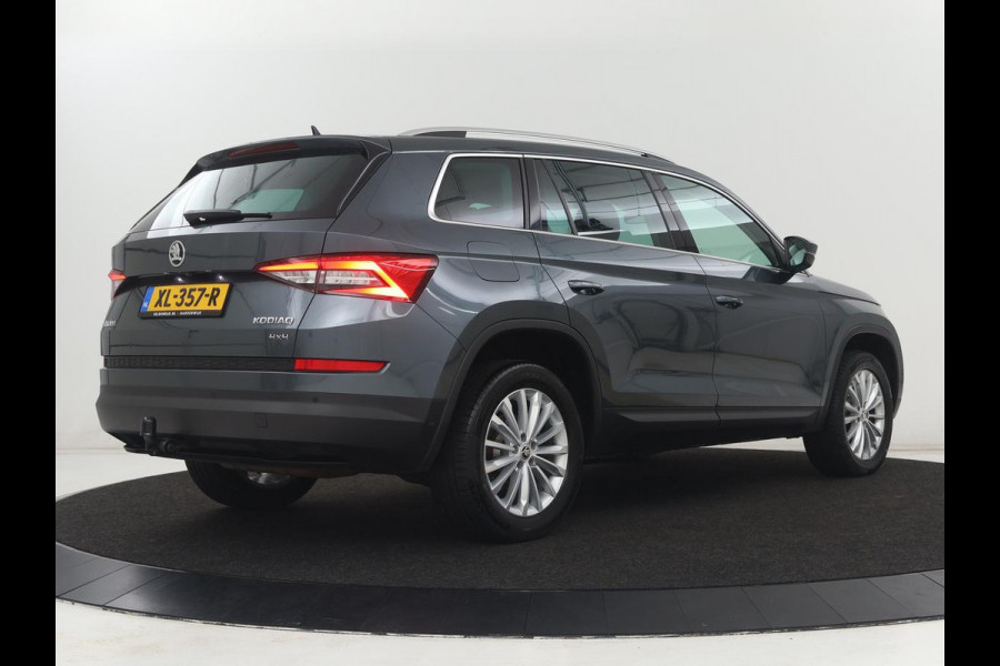 Škoda Kodiaq 2.0 TSI 4x4 Style | Trekhaak | Stoelverwarming | 360 Camera | Adaptive cruise | Carplay | Canton Sound | Navigatie | Park Assist | Sfeerverlichting | Full LED | Memory | Achterbankverwarming
