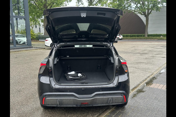 MG Mg4 electric Luxury 64 kWh SOH 95% | 14K KM!! |360 CAMERA| 7 JAAR MG GARANTIE T/M 07-2031| ELEK. STOEL| DODE HOEK SENSOR| STOEL + STUURVERWARMING| ADAPTIVE CRUISE CONTROL