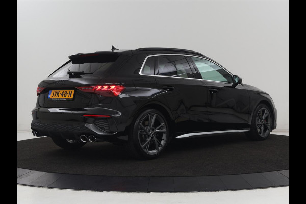 Audi A3 2.0 TFSI S3 quattro | Adaptive cruise | Bang & Olufsen | Matrix LED | Leder/Alcantara | Park Assist | Stoelverwarming | Virtual Cockpit | Carplay | Navigatie | Sportstoelen | Climate control